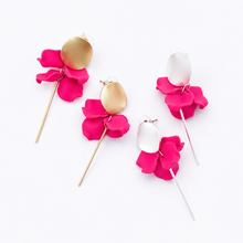 Load image into Gallery viewer, Petite Petals