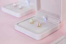 Load image into Gallery viewer, Chloe Huggies