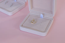 Load image into Gallery viewer, Scarlett Huggies