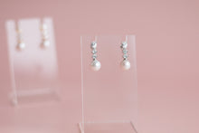 Load image into Gallery viewer, Isabella Drop Studs