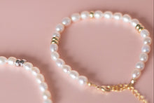 Load image into Gallery viewer, Belle Pearl Bracelet