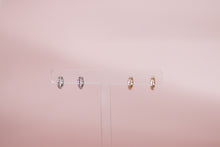 Load image into Gallery viewer, Mini Quinn Huggies