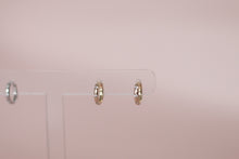 Load image into Gallery viewer, Mini Quinn Huggies