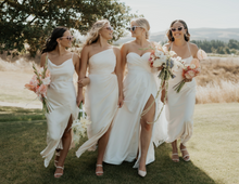 Load image into Gallery viewer, Eve Pearl Drops