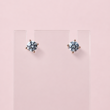 Load image into Gallery viewer, Ella Moissanite Studs