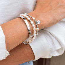 Load image into Gallery viewer, Esmé Pearl Beaded Bracelet
