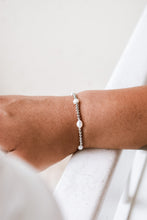 Load image into Gallery viewer, Esmé Pearl Beaded Bracelet