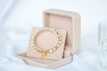 Load image into Gallery viewer, Chantelle Pearl Bracelet
