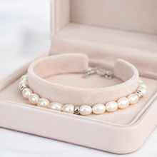 Load image into Gallery viewer, Belle Pearl Bracelet
