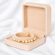 Load image into Gallery viewer, Chantelle Pearl Bracelet
