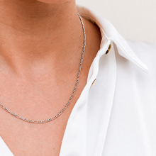 Load image into Gallery viewer, Esther Figaro Chain Necklace
