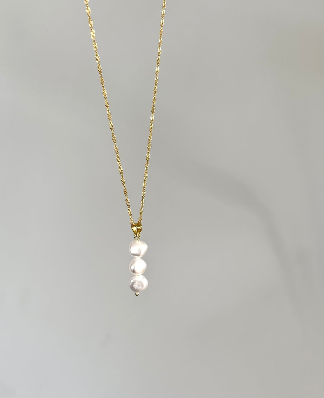 Emelia Pearl Pendant Necklace