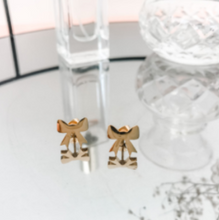 Load image into Gallery viewer, Bow Studs
