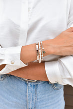 Load image into Gallery viewer, Estella Solid S925 Bangle

