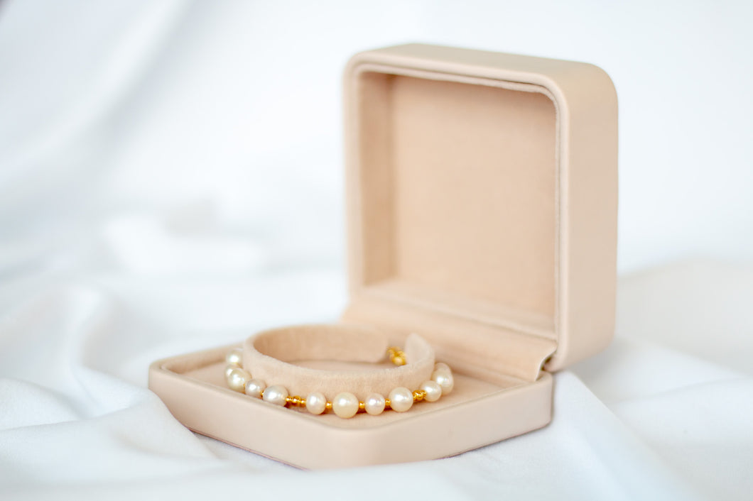 Chantelle Pearl Bracelet