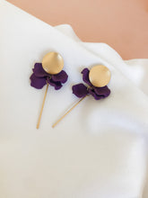 Load image into Gallery viewer, Petite Petals
