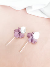 Load image into Gallery viewer, Petite Petals
