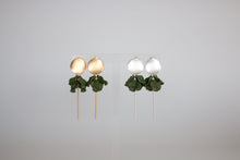Load image into Gallery viewer, Petite Petals
